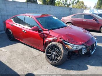  Salvage Nissan Altima