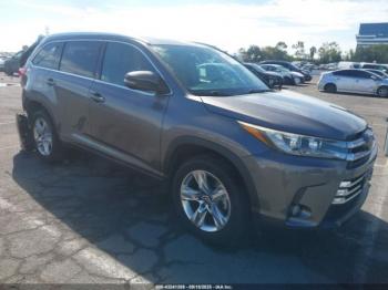  Salvage Toyota Highlander
