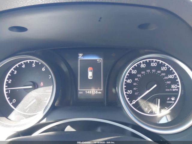 Toyota Camry Le Image 3