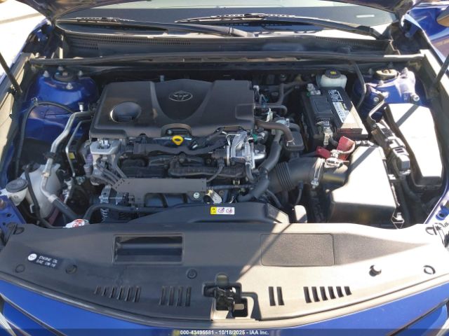 Toyota Camry Le Image 7