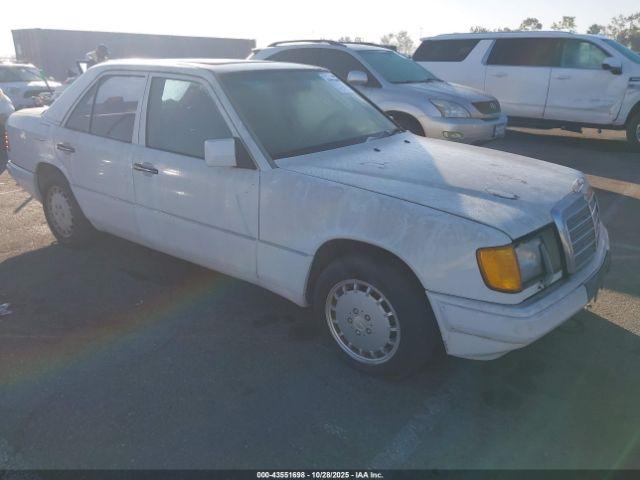  Salvage Mercedes-Benz 300