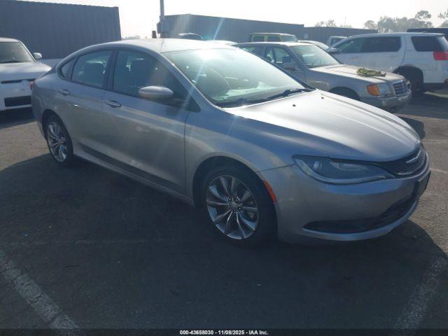  Salvage Chrysler 200