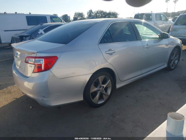 Toyota Camry Se Sport Image 13