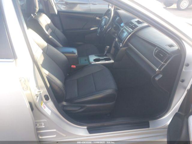 Toyota Camry Se Sport Image 4