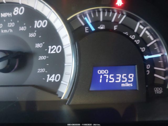 Toyota Camry Se Sport Image 16