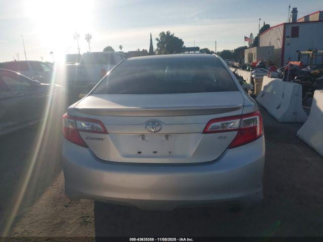 Toyota Camry Se Sport Image 11