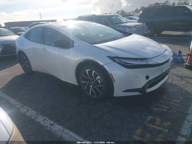  Salvage Toyota Prius Prime