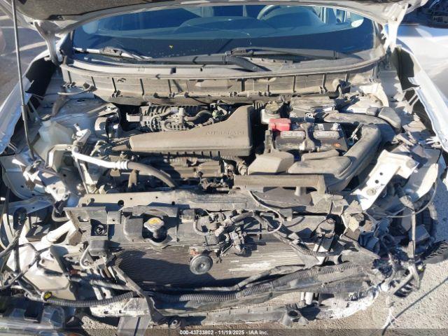 Nissan Rogue S Image 7