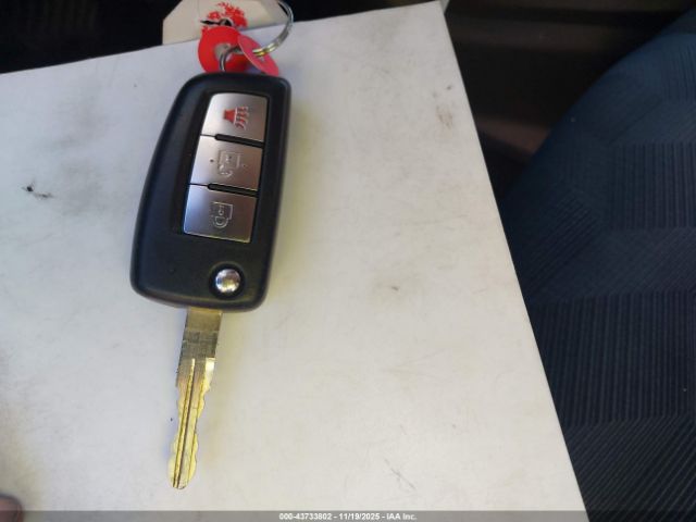 Nissan Rogue S Image 6