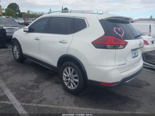 Nissan Rogue Sv Image 17