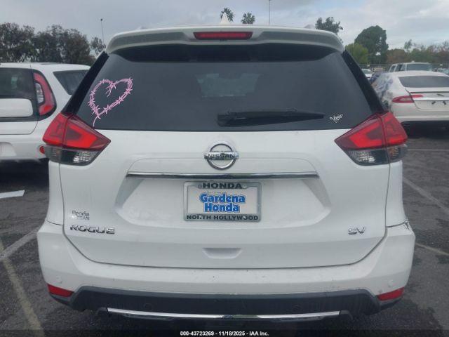 Nissan Rogue Sv Image 3