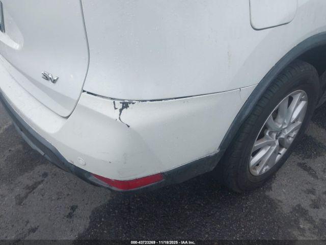 Nissan Rogue Sv Image 5