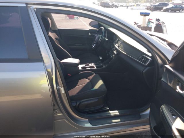 Kia Optima Lx Turbo Image 15