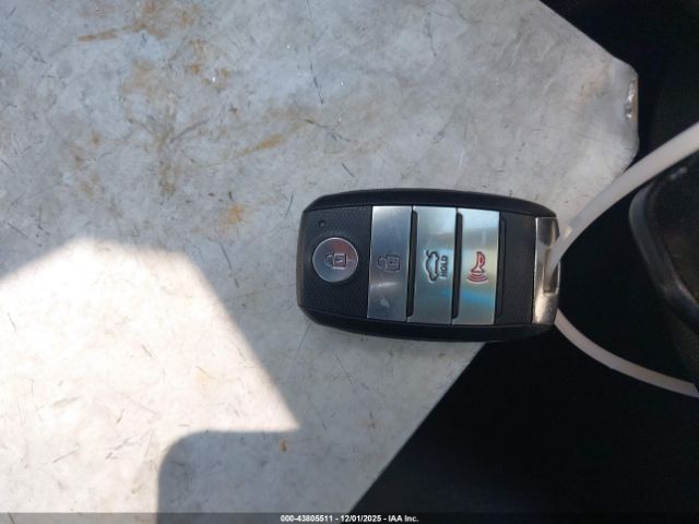 Kia Optima Lx Turbo Image 13