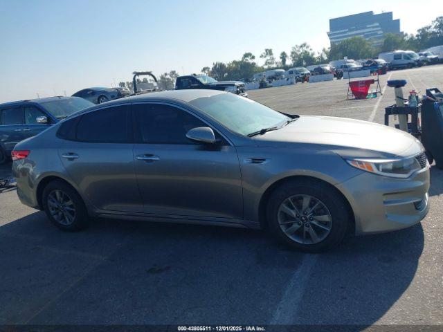 Kia Optima Lx Turbo Image 12