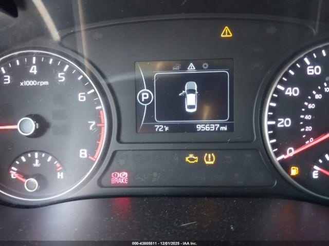 Kia Optima Lx Turbo Image 6