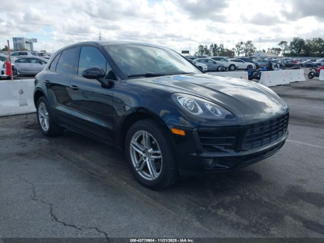 Porsche Macan S Image 1