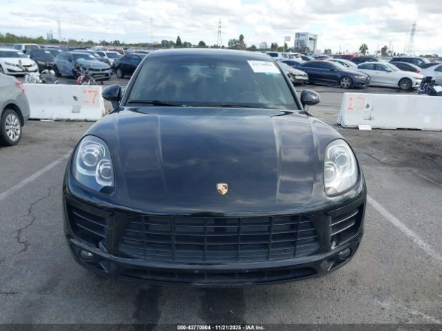 Porsche Macan S Image 8