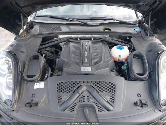 Porsche Macan S Image 3