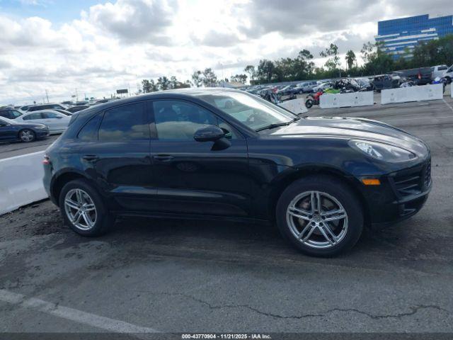 Porsche Macan S Image 14