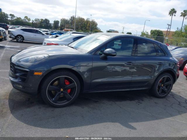 Porsche Macan Gts Image 16