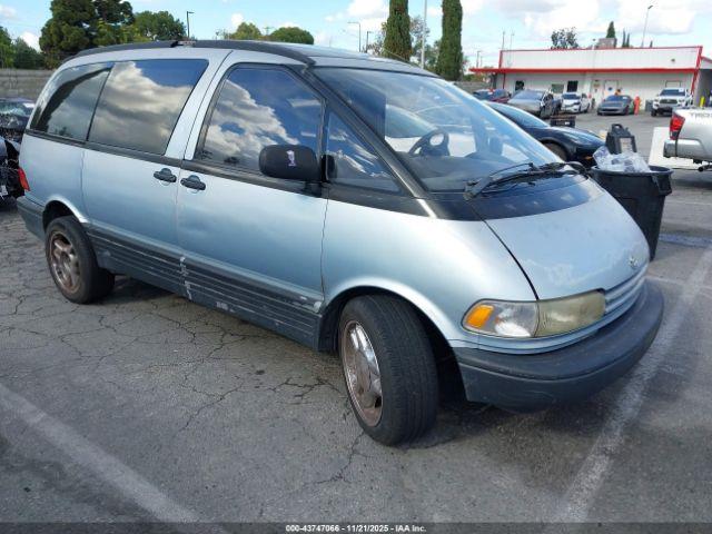  Salvage Toyota Previa