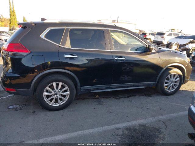 Nissan Rogue Sv Image 13