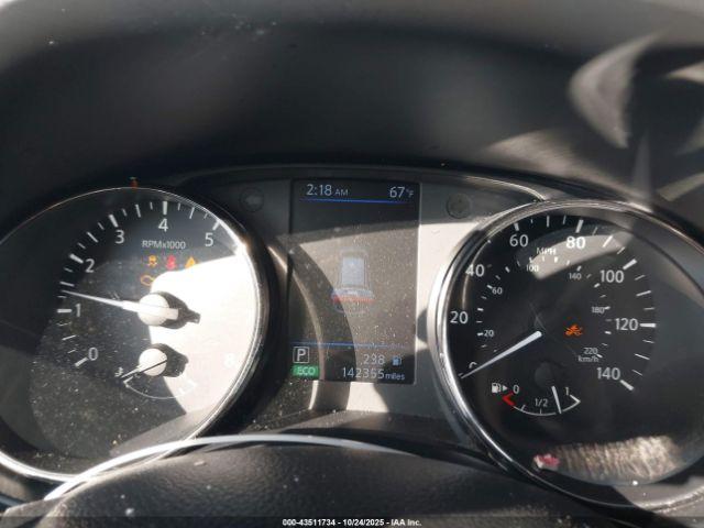 Nissan Rogue Sv Image 12