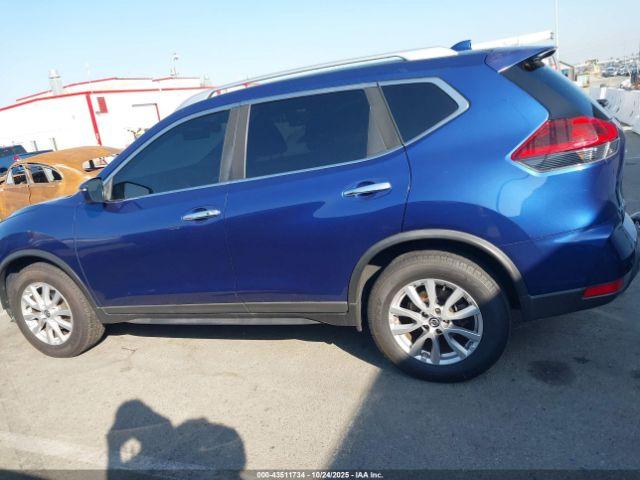 Nissan Rogue Sv Image 3