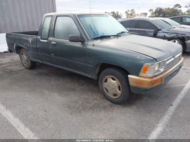  Salvage Toyota Pickup