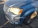 Chrysler Town & Country Limited Image 2