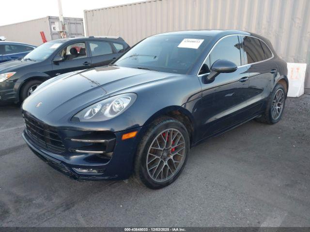 Porsche Macan Turbo Image 5