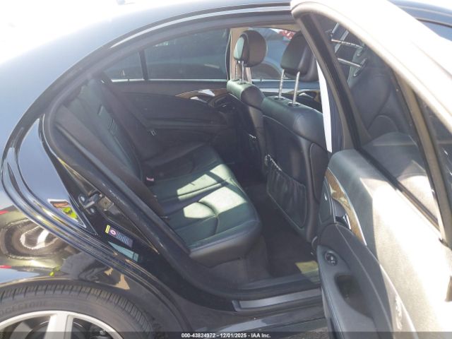 Mercedes-Benz E-Class Image 12