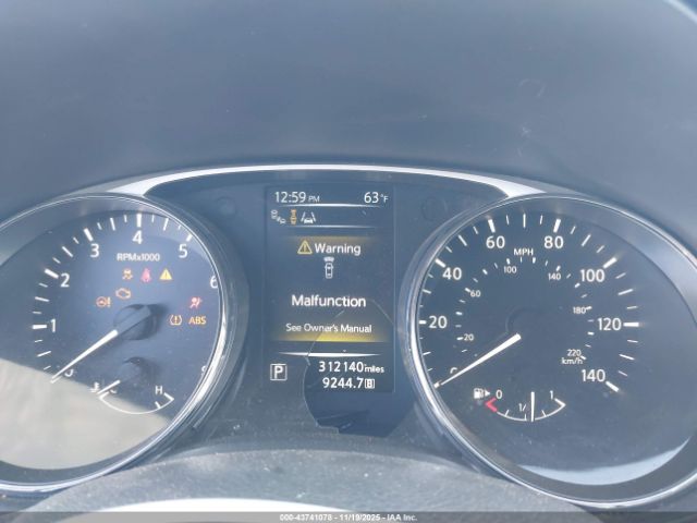 Nissan Rogue Sl Image 2