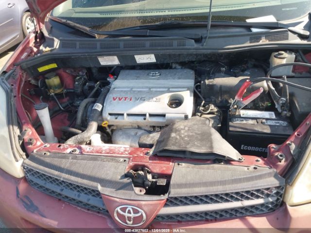 Toyota Sienna Xle Image 10