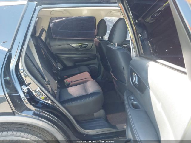 Nissan Rogue Sv Image 6