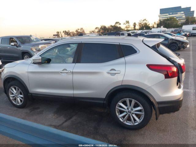 Nissan Rogue Sv Image 15