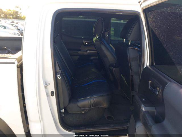 Toyota Tacoma Trd Off Road Image 13