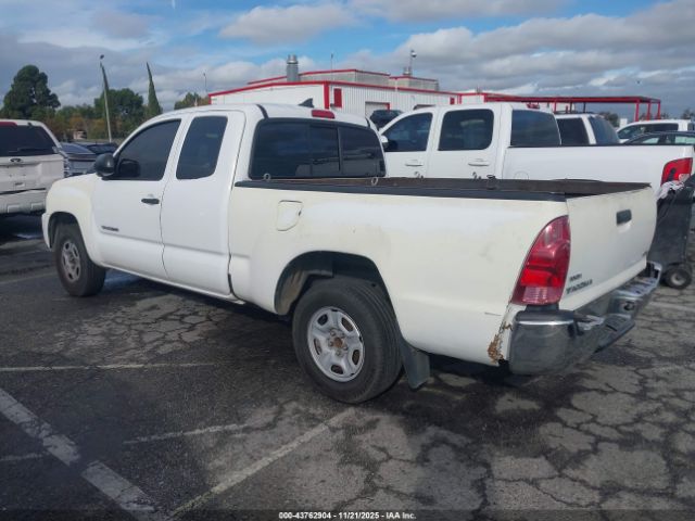 Toyota Tacoma Image 3