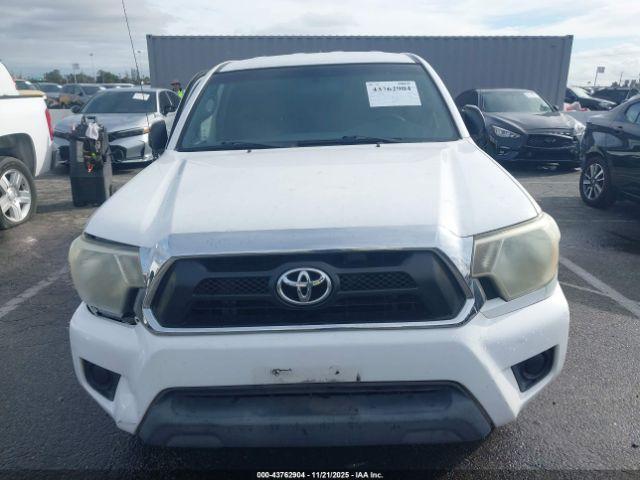 Toyota Tacoma Image 18