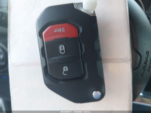 Jeep Wrangler Sahara 4x4 Image 9