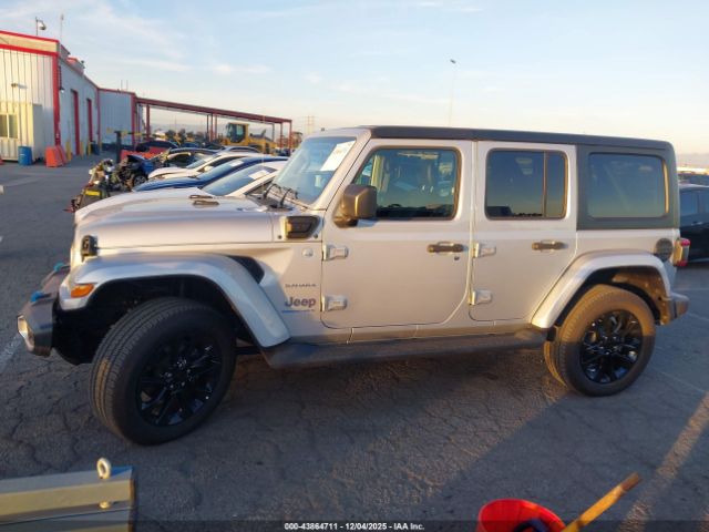 Jeep Wrangler Sahara 4x4 Image 15