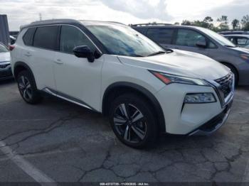  Salvage Nissan Rogue