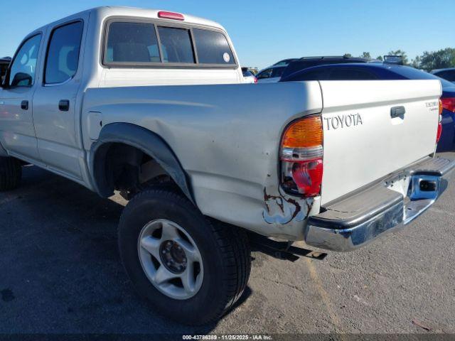 Toyota Tacoma Prerunner Image 4