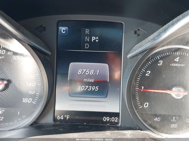 Mercedes-Benz C-Class Sport Image 11