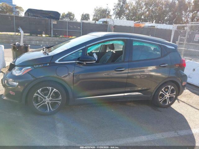 Chevrolet Bolt Premier Image 9