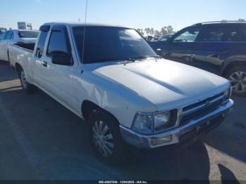  Salvage Toyota Pickup