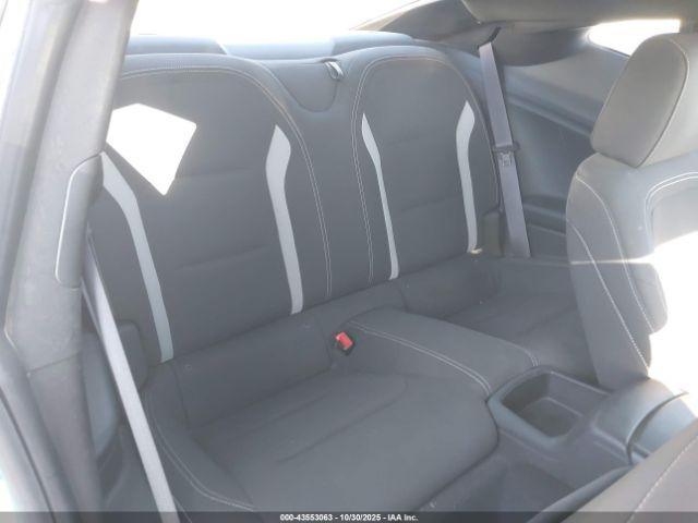 Chevrolet Camaro 1lt Image 6