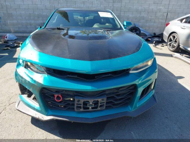 Chevrolet Camaro 1lt Image 10