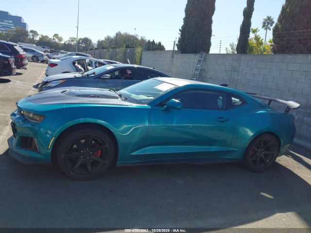 Chevrolet Camaro 1lt Image 18